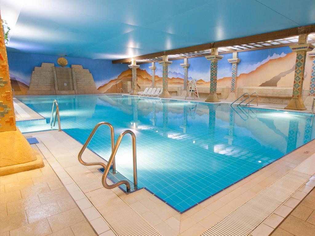 Tlh Carlton Hotel And Spa - Tlh Leisure And Entertainment Resort Torquay Ngoại thất bức ảnh